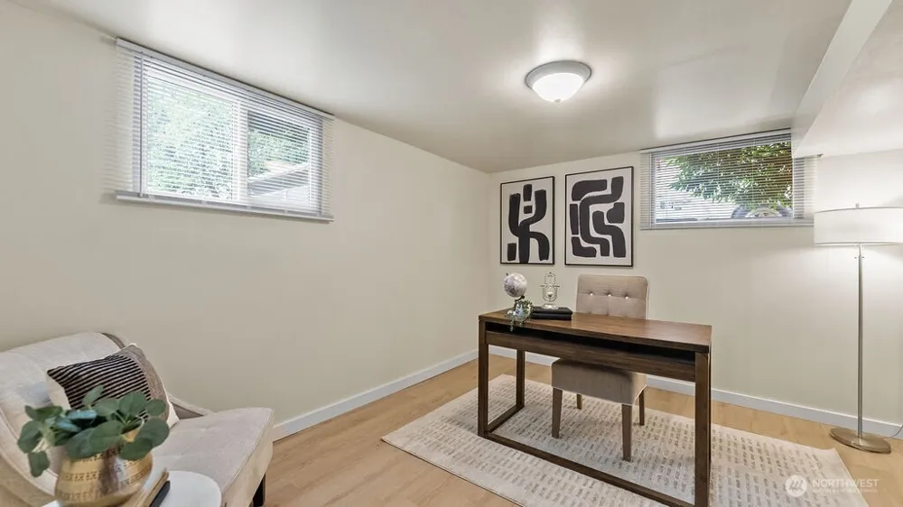9533 14th Avenue NW Seattle, WA 98117