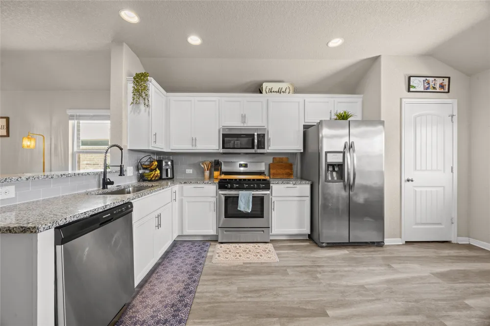 304 Dubina Avenue Georgetown, TX 78626