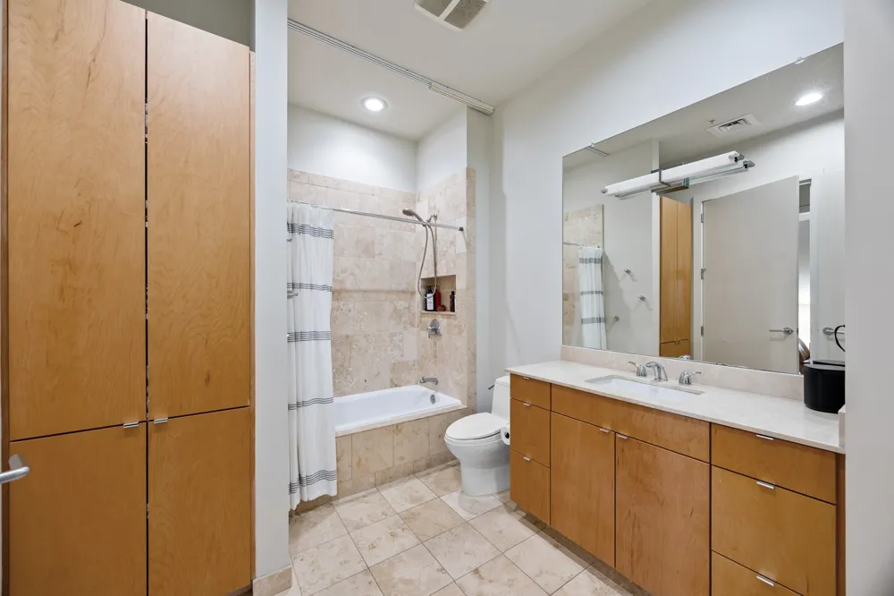 555 E 5th Street #521 Austin, TX 78701