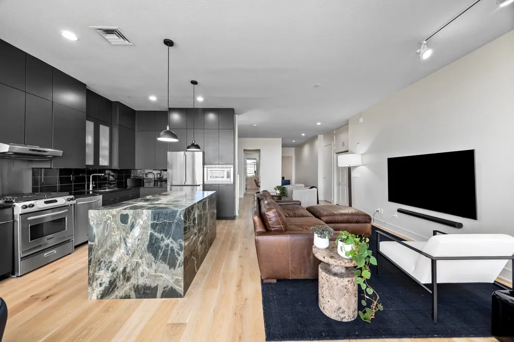 555 E 5th Street #521 Austin, TX 78701