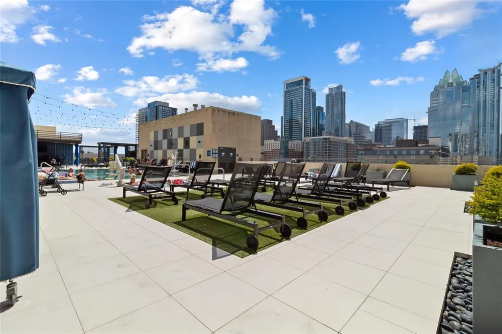 555 E 5th Street #521 Austin, TX 78701