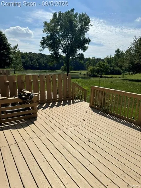 572 Tennyson Rochester Hills City, MI 48307