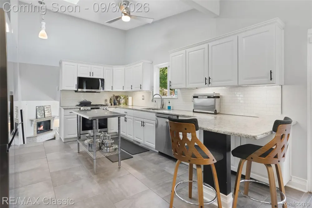 7514 Capri Drive White Lake Charter Township, MI 48383
