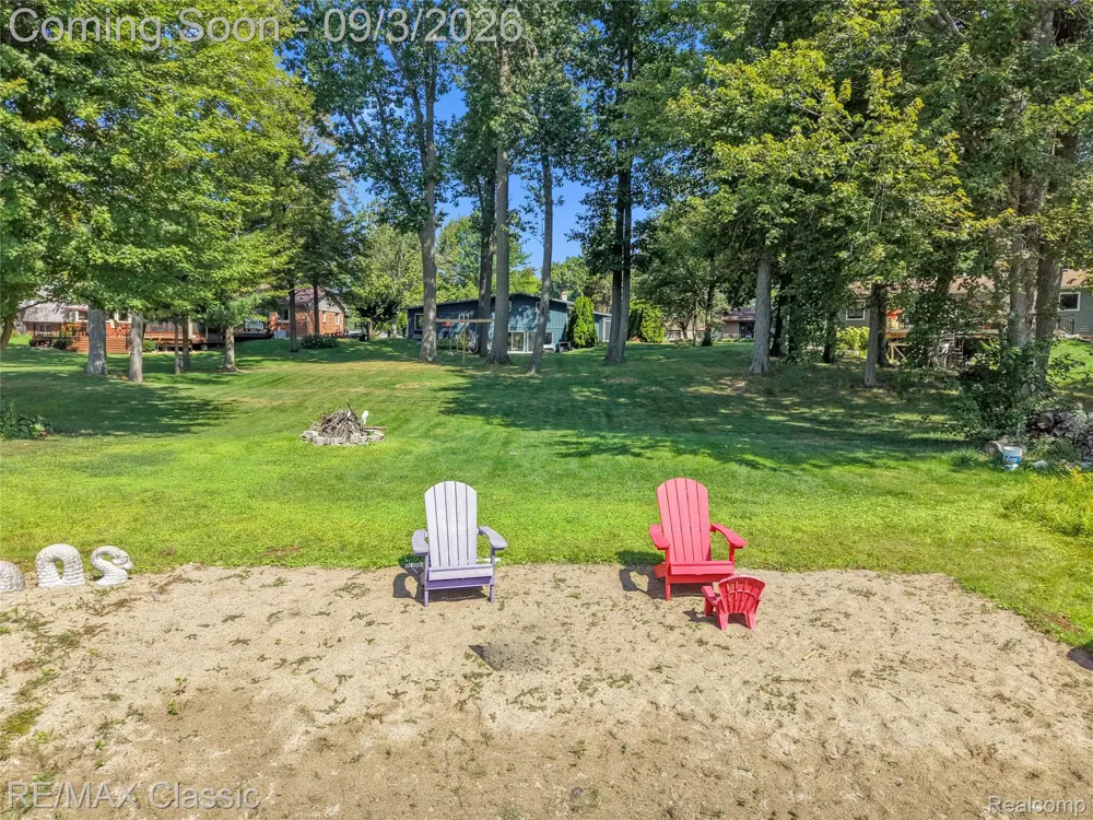 7514 Capri Drive White Lake Charter Township, MI 48383