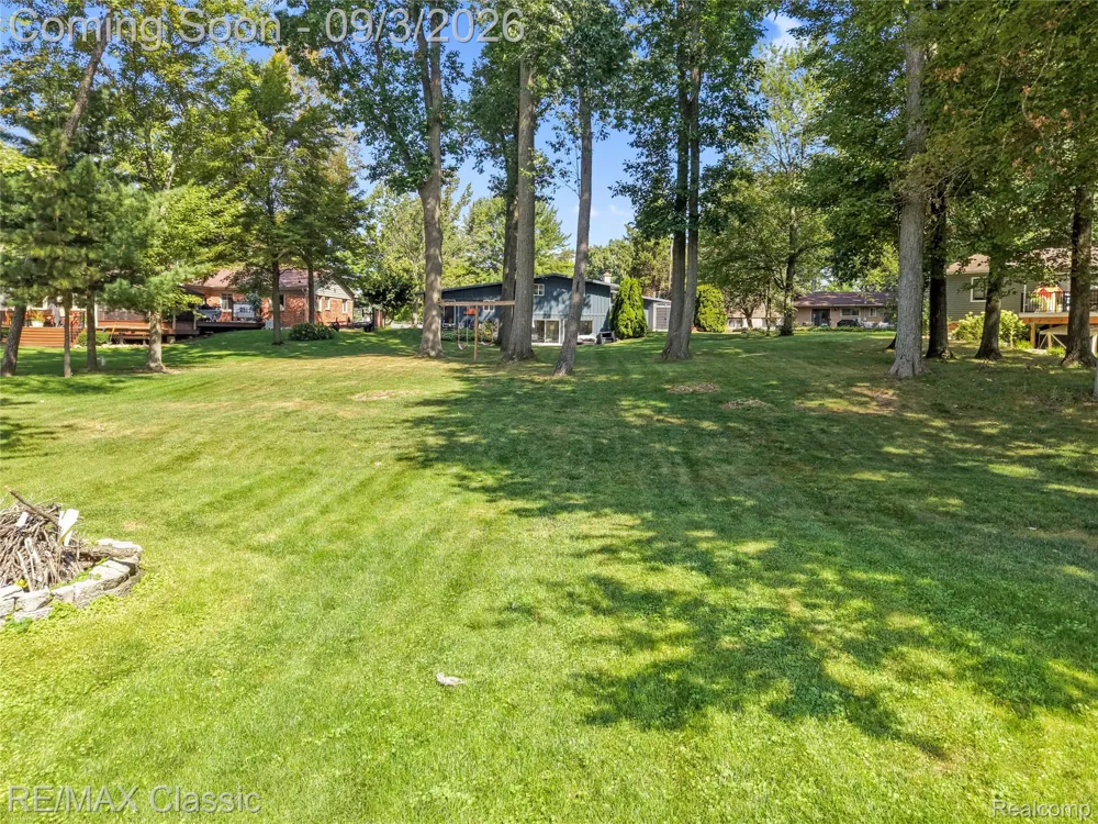 7514 Capri Drive White Lake Charter Township, MI 48383