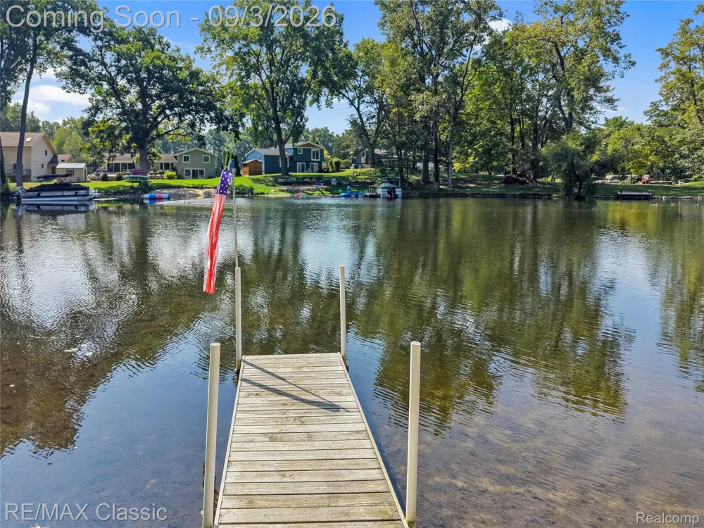 7514 Capri Drive White Lake Charter Township, MI 48383
