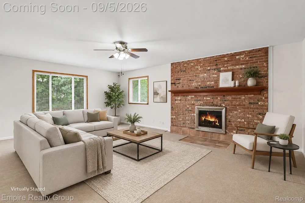 1373 Stonetree Drive Troy City, MI 48083