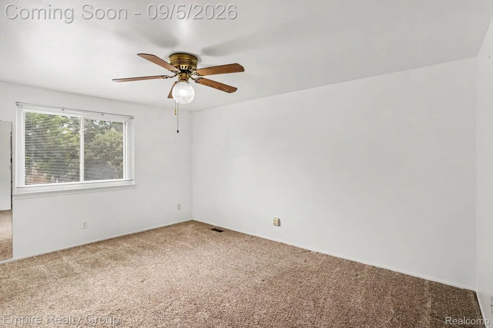 1373 Stonetree Drive Troy City, MI 48083