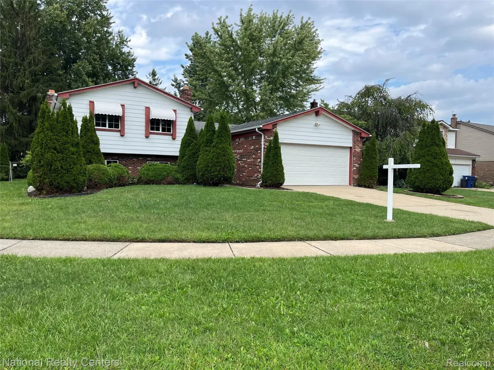 45162 Forest Trail Drive Canton Charter Township, MI 48187
