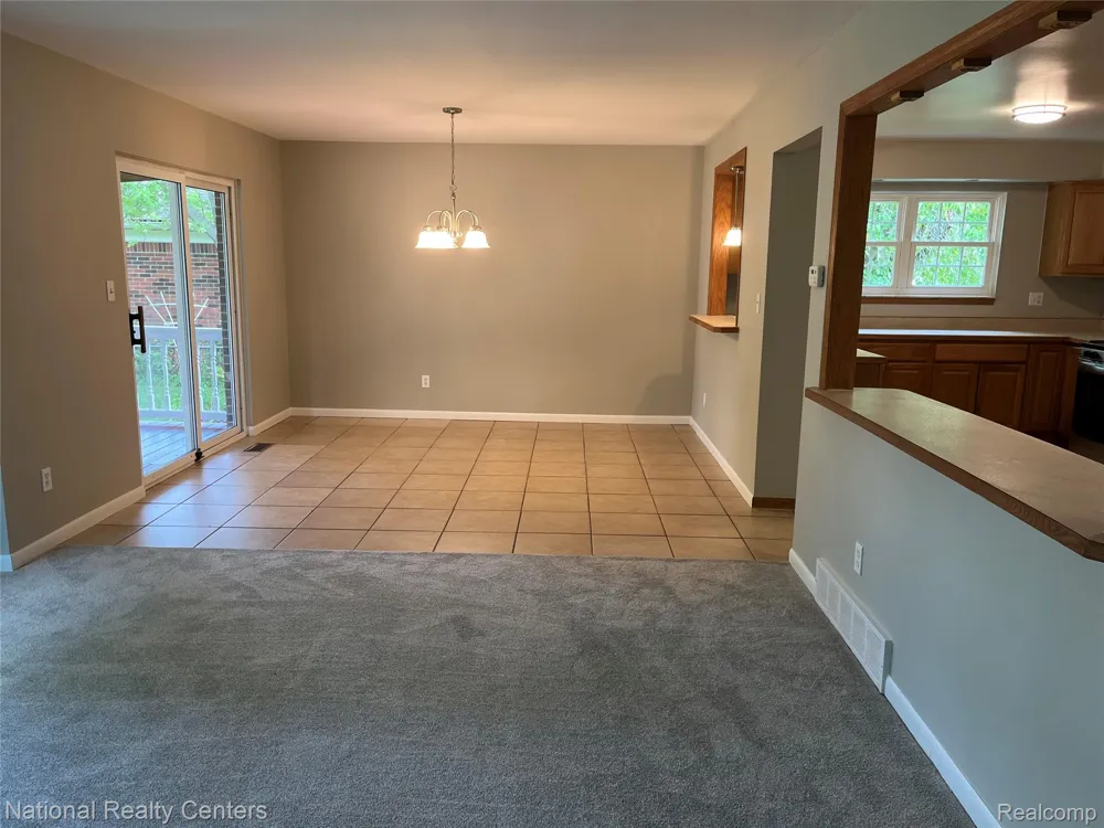45162 Forest Trail Drive Canton Charter Township, MI 48187