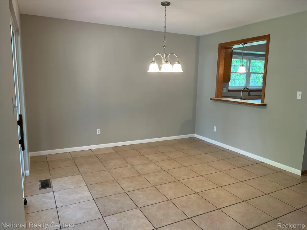 45162 Forest Trail Drive Canton Charter Township, MI 48187