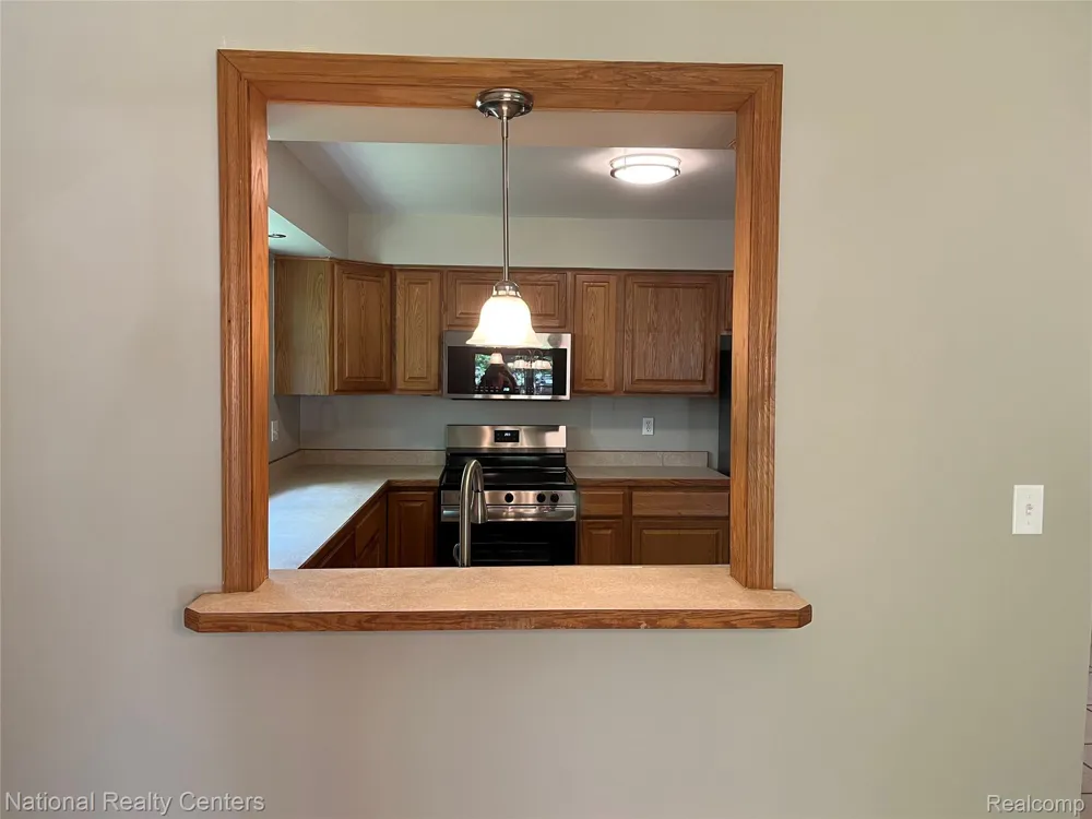 45162 Forest Trail Drive Canton Charter Township, MI 48187