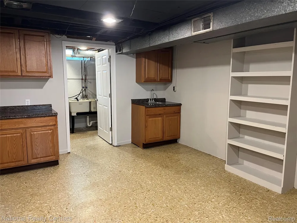 45162 Forest Trail Drive Canton Charter Township, MI 48187
