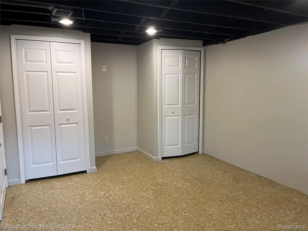 45162 Forest Trail Drive Canton Charter Township, MI 48187