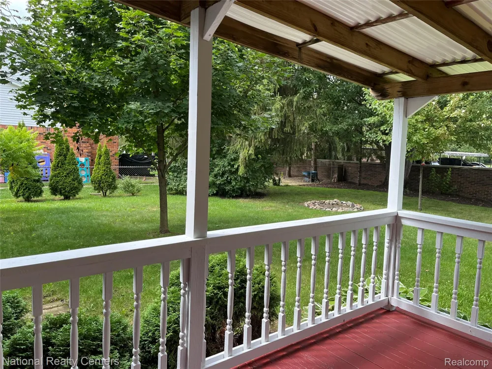 45162 Forest Trail Drive Canton Charter Township, MI 48187