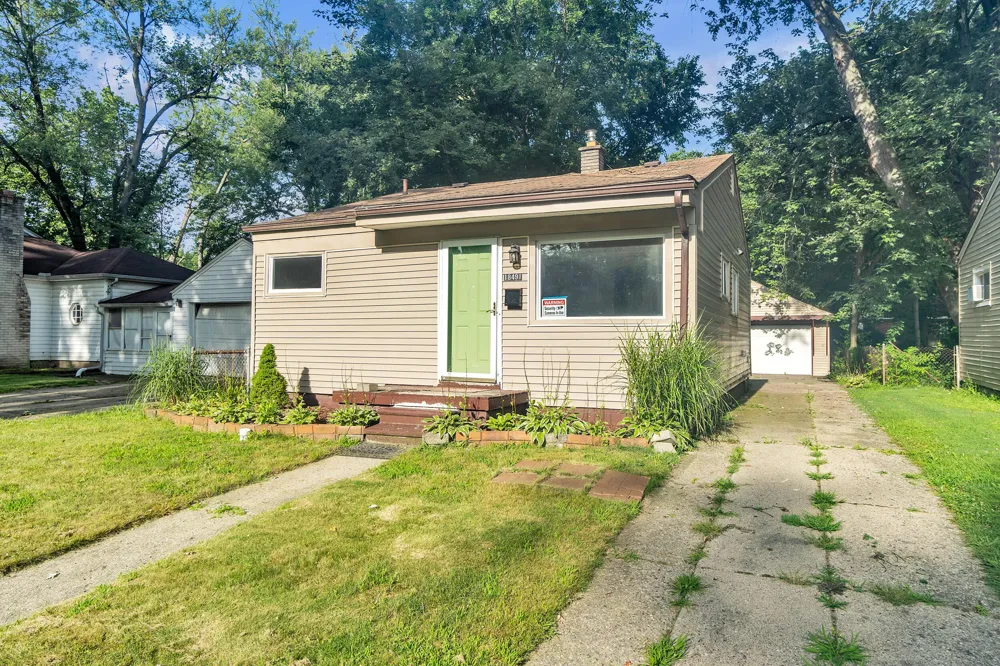18491 Brady Redford Charter Township, MI 48240