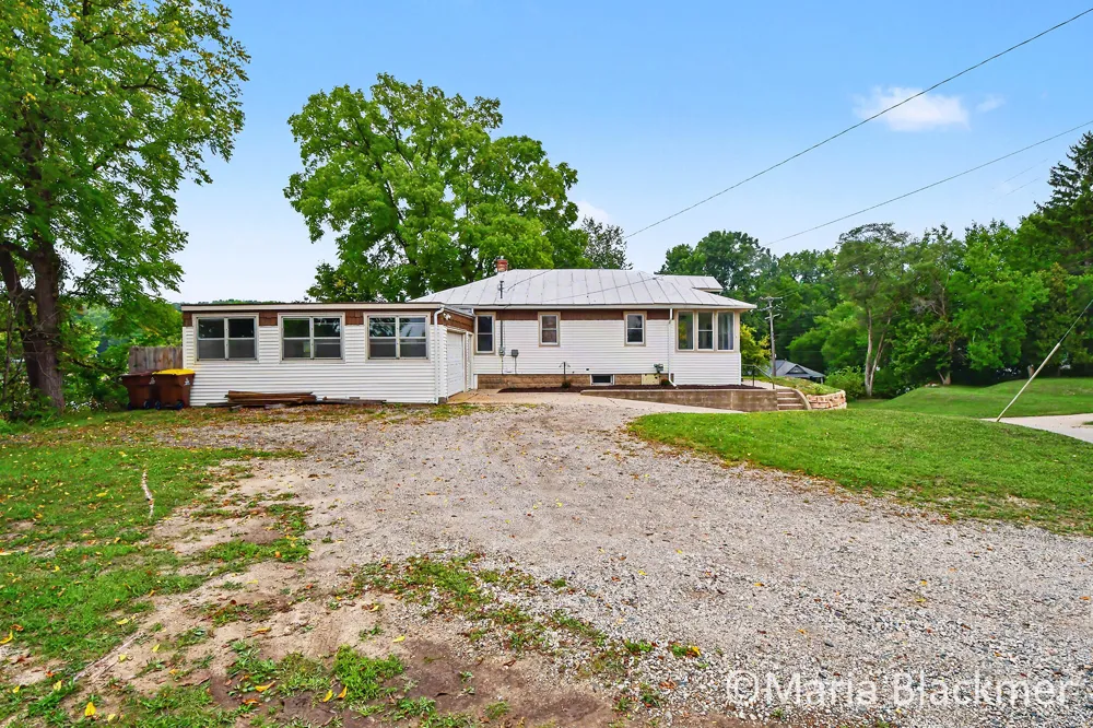 447 Baldie Street Ionia City, MI 48846
