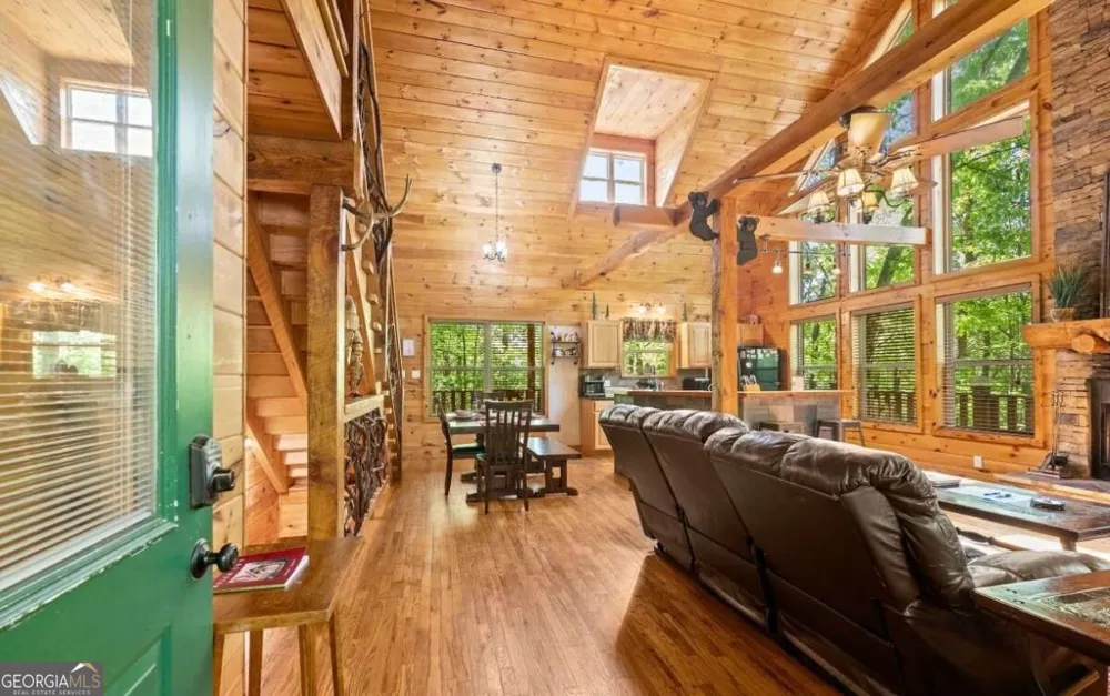 2239 Dean Mountain RD Cleveland, GA 30528