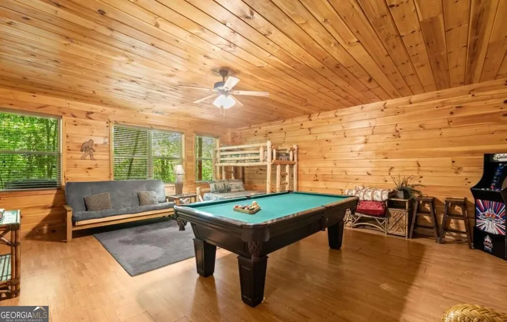 2239 Dean Mountain RD Cleveland, GA 30528