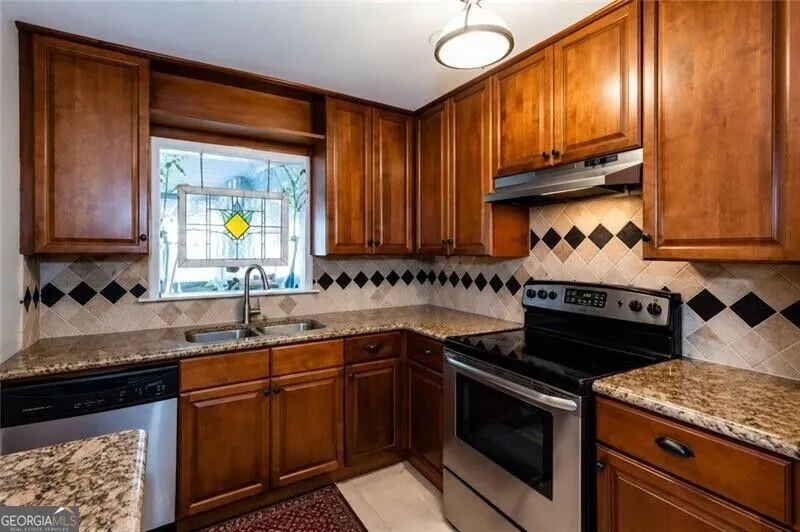 14 Cantey PL NW Atlanta, GA 30327