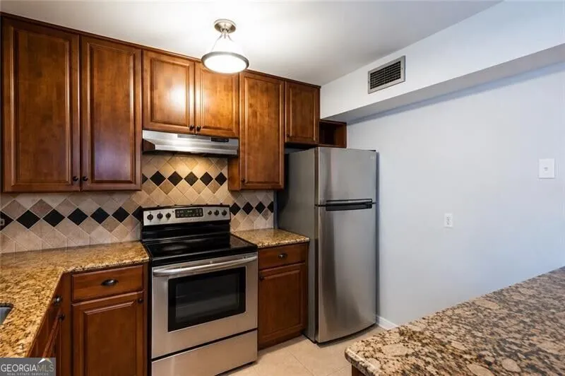 14 Cantey PL NW Atlanta, GA 30327