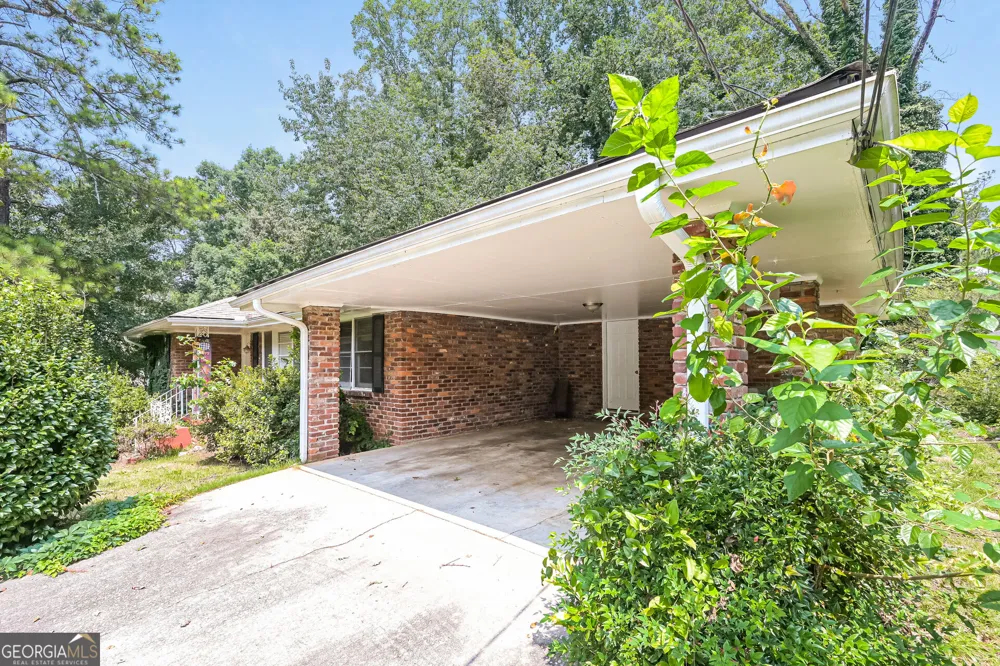 3136 Gay DR Decatur, GA 30032