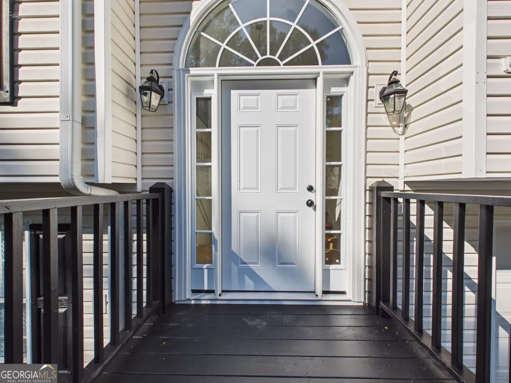 75 Lauren Overlook Newnan, GA 30263