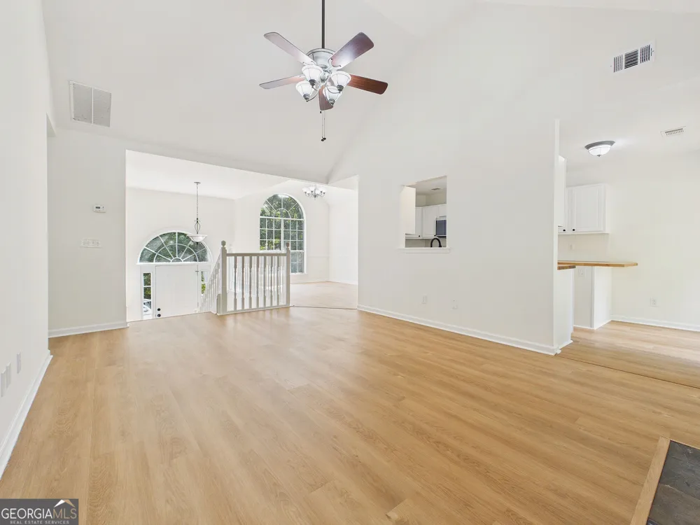 75 Lauren Overlook Newnan, GA 30263
