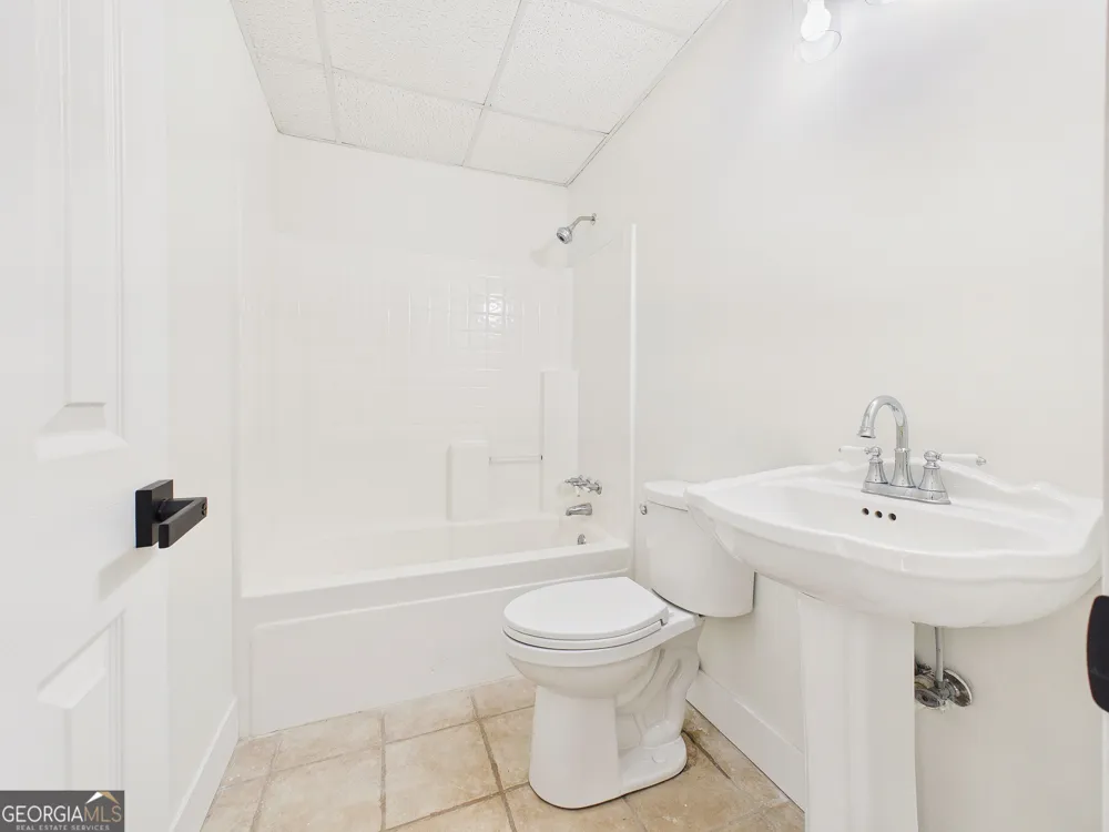 75 Lauren Overlook Newnan, GA 30263