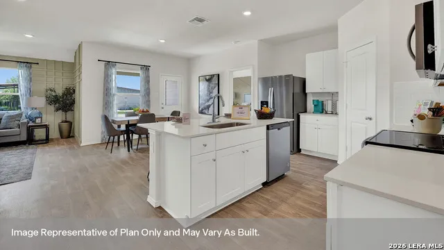 712 PECCARY PLACE Seguin, TX 78155