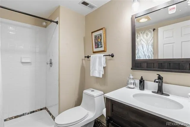 7289 S Ireland Way Centennial, CO 80016