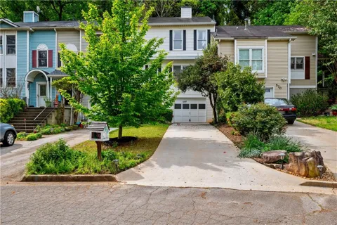 568 Stratford Green