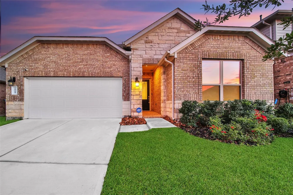 1008 Youth Water Road Montgomery, TX 77316