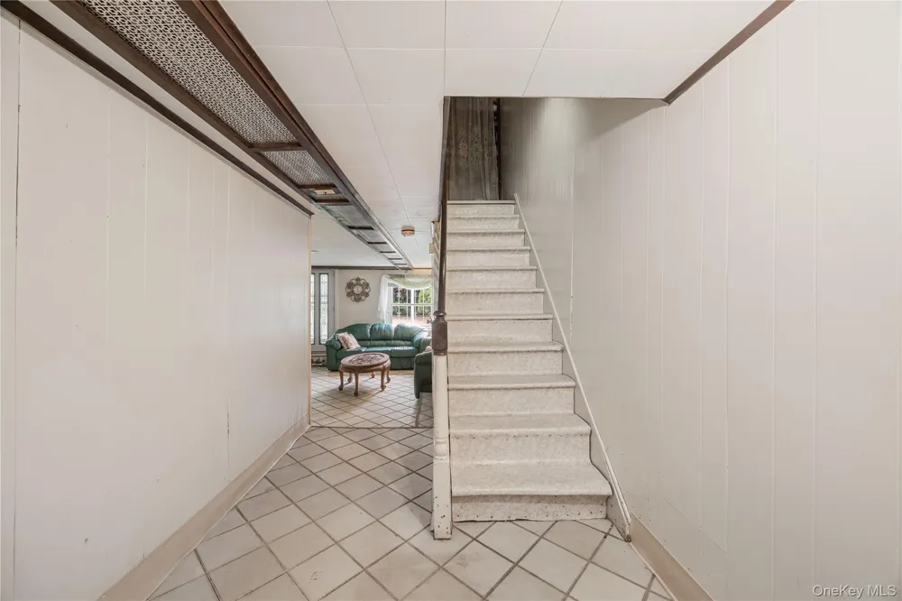 727 Hollywood Avenue Bronx, NY 10465