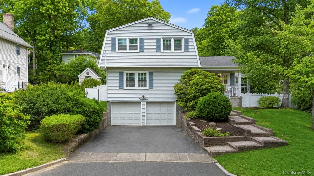 35 Sanford Street Huntington Station, NY 11746