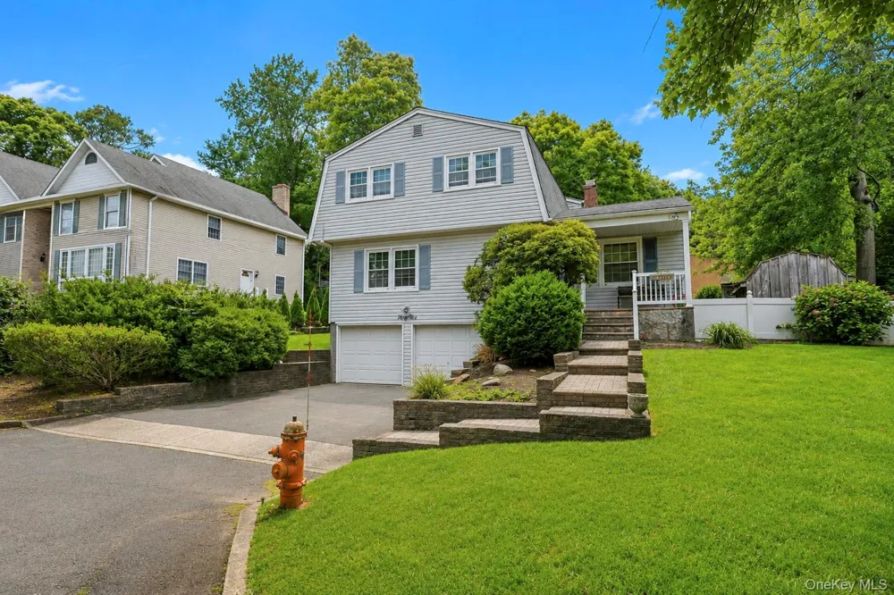 35 Sanford Street Huntington Station, NY 11746