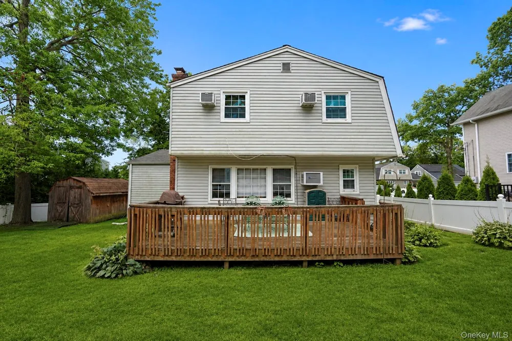35 Sanford Street Huntington Station, NY 11746