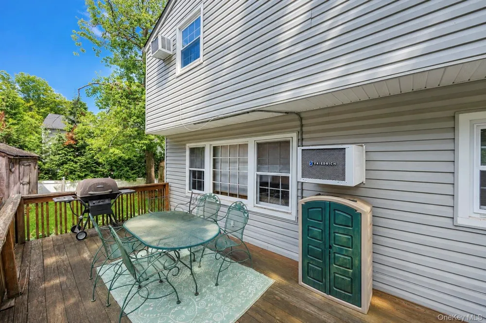 35 Sanford Street Huntington Station, NY 11746
