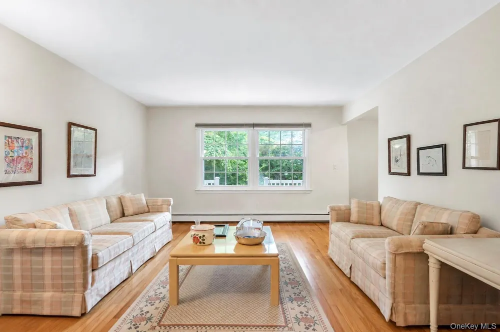 35 Sanford Street Huntington Station, NY 11746