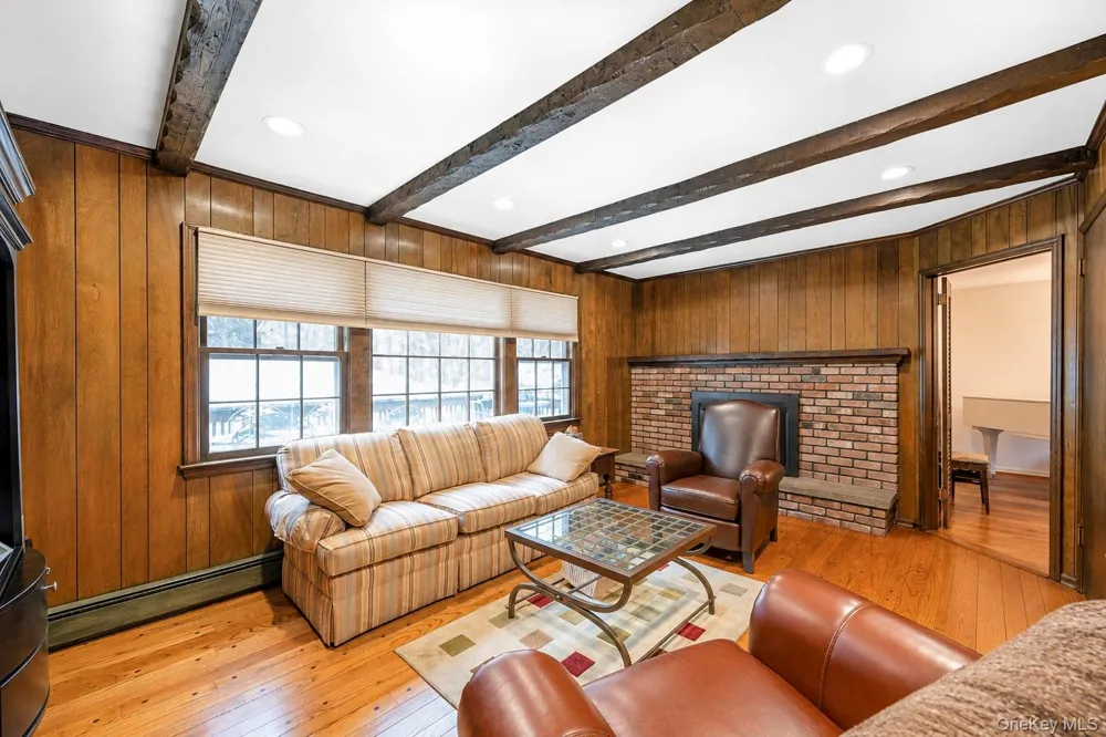 35 Sanford Street Huntington Station, NY 11746