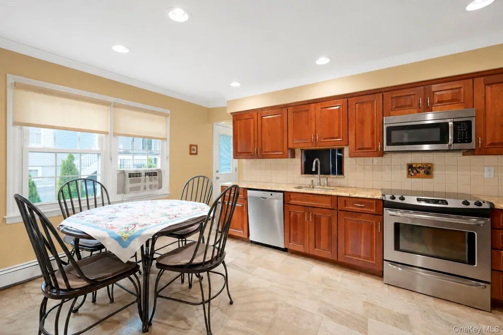35 Sanford Street Huntington Station, NY 11746