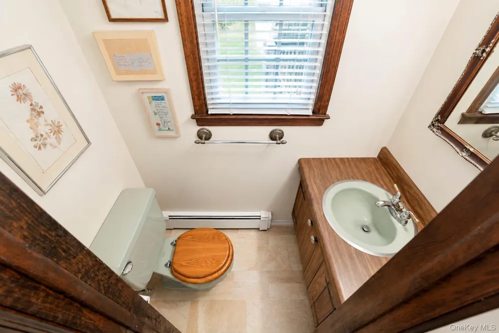 35 Sanford Street Huntington Station, NY 11746