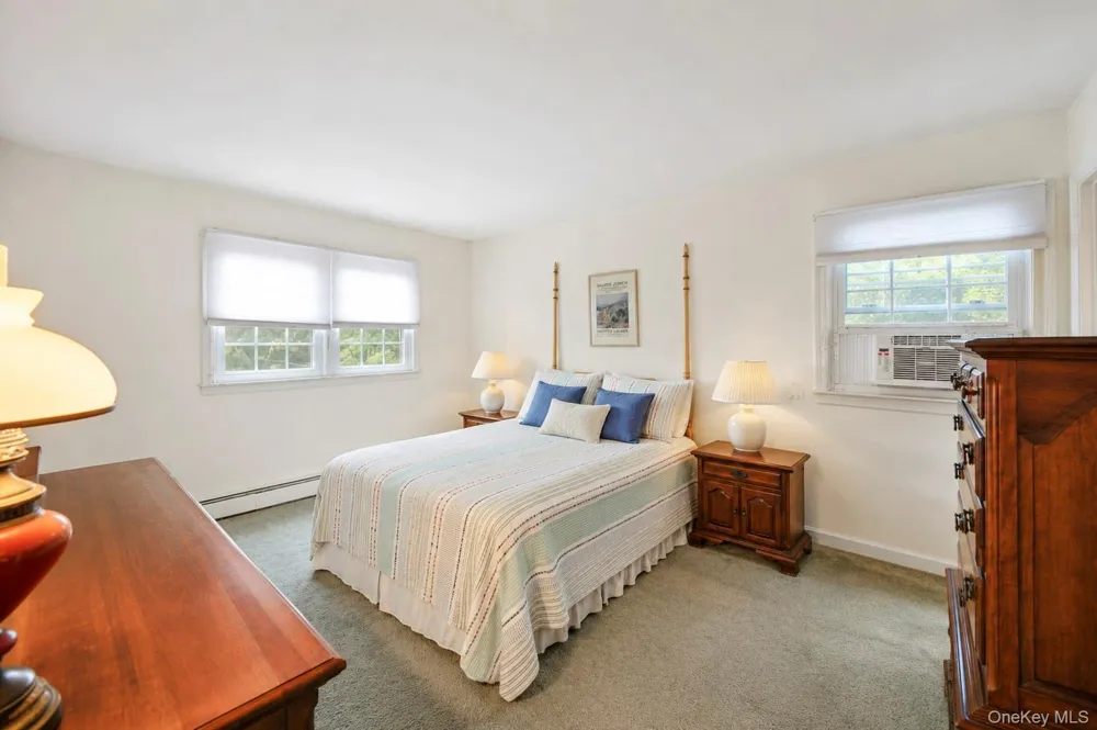 35 Sanford Street Huntington Station, NY 11746