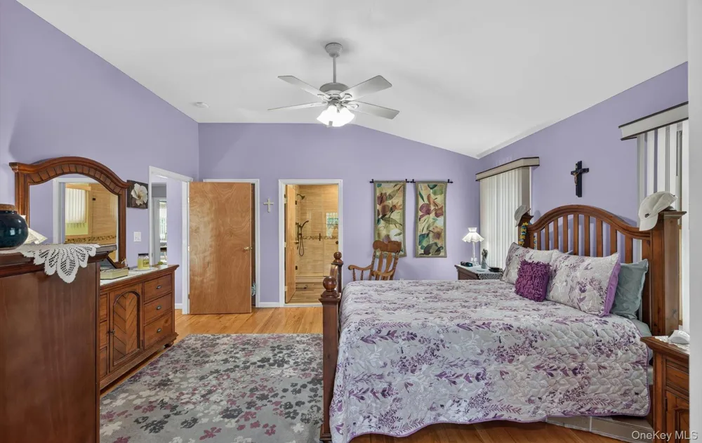 154 Park Lane Massapequa, NY 11758