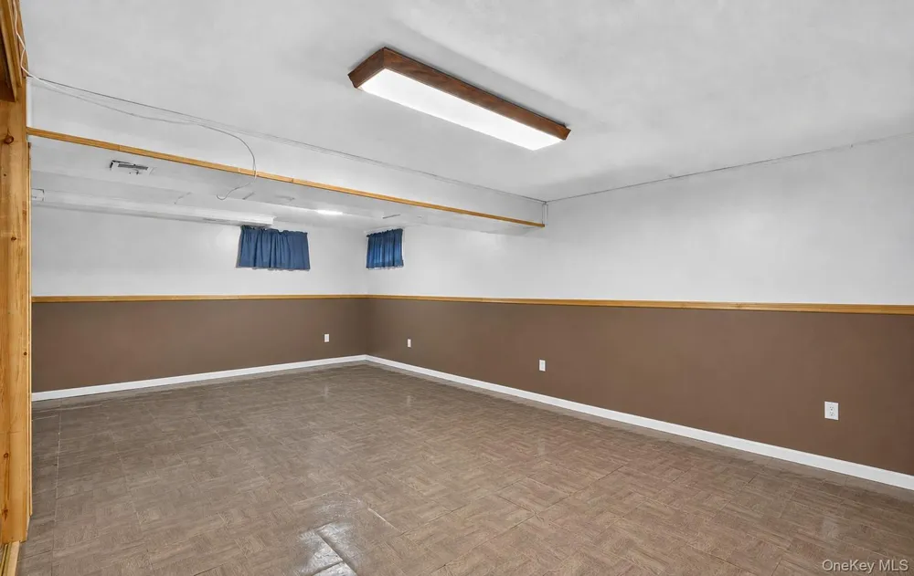 154 Park Lane Massapequa, NY 11758