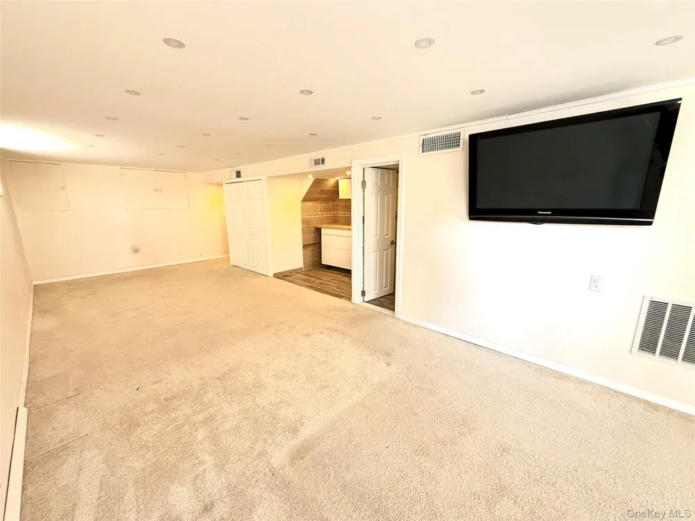 32 Elissa Lane #Unit 1 Yonkers, NY 10710
