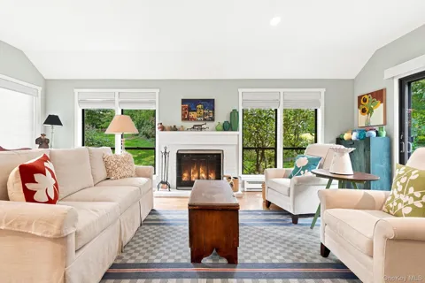 370 Heritage Hills #A