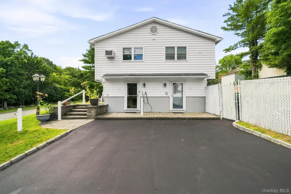2 Harvest Hill Lane Middletown, NY 10940