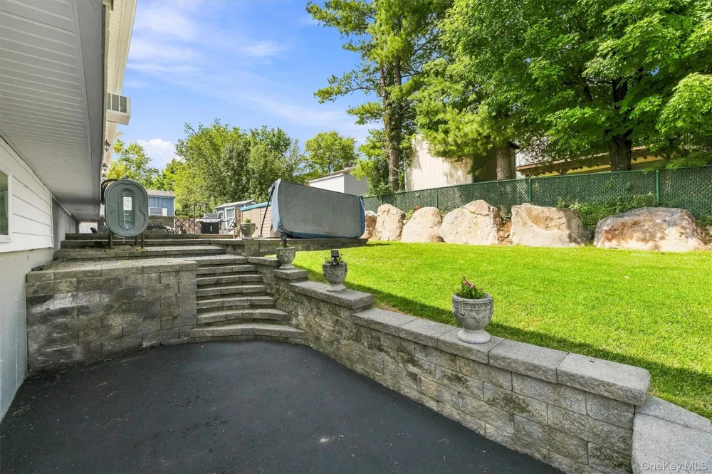 2 Harvest Hill Lane Middletown, NY 10940