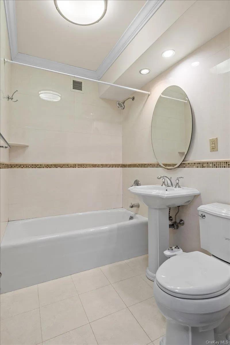 3511 Cambridge #3F Bronx, NY 10463